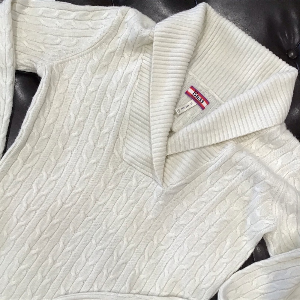 Bass White Cream Sweater